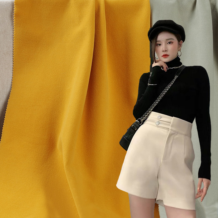 నాణ్యమైన వస్త్రాల కోసం చొక్కా ఫాబ్రిక్ మిడిల్-వెయిట్ ఉన్ని ఫ్యాబ్రిక్ ఎందుకు స్మార్ట్ ఎంపిక?